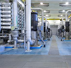 كيفية تنقية المياه في محطات المياه?