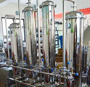 كيفية منع تلوث فيروس كورونا في إنتاج الأغذية والمشروبات?