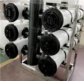 كيفية تثبيت خرطوشة فلتر تدفق عالية في فرب تصفية الإسكان?